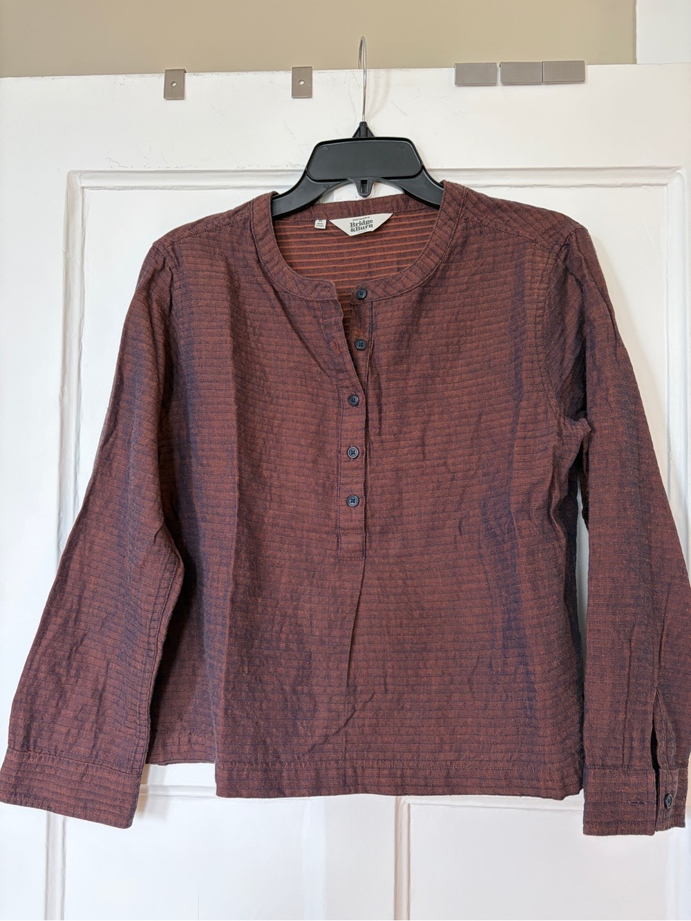 Bridge & Burn Women's Button Henley Blouse - Burgundy Brown